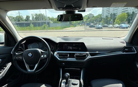 BMW 3 серия, 2021 год, 4 000 000 рублей, 10 фотография