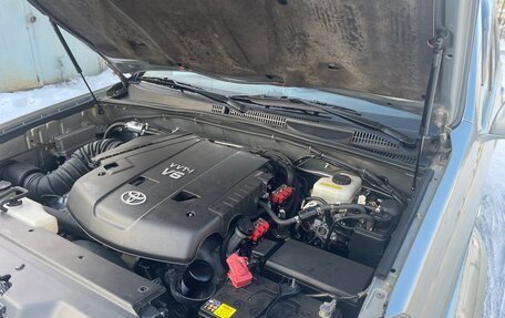 Toyota Land Cruiser Prado 120 рестайлинг, 2007 год, 4 000 000 рублей, 2 фотография