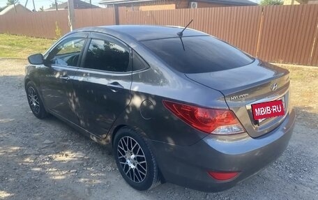 Hyundai Solaris II рестайлинг, 2012 год, 625 000 рублей, 4 фотография