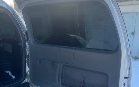 Toyota Land Cruiser Prado 120 рестайлинг, 2007 год, 4 000 000 рублей, 11 фотография