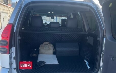 Toyota Land Cruiser Prado 120 рестайлинг, 2007 год, 4 000 000 рублей, 12 фотография