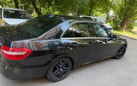 Mercedes-Benz E-Класс, 2012 год, 1 150 000 рублей, 3 фотография