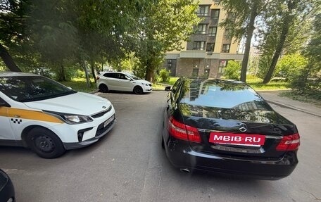 Mercedes-Benz E-Класс, 2012 год, 1 150 000 рублей, 2 фотография