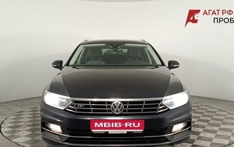 Volkswagen Passat B8 рестайлинг, 2019 год, 1 890 000 рублей, 2 фотография