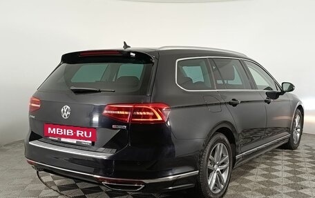 Volkswagen Passat B8 рестайлинг, 2019 год, 1 890 000 рублей, 7 фотография
