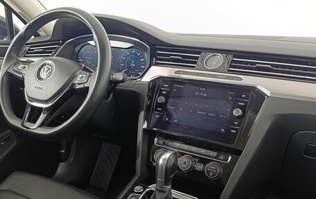Volkswagen Passat B8 рестайлинг, 2019 год, 1 890 000 рублей, 12 фотография