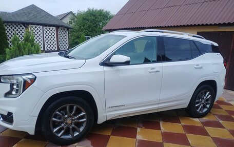 GMC Terrain, 2022 год, 1 650 000 рублей, 2 фотография