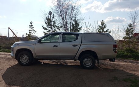 Mitsubishi L200 IV рестайлинг, 2021 год, 2 200 000 рублей, 9 фотография