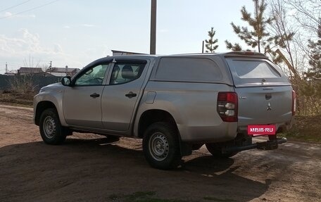 Mitsubishi L200 IV рестайлинг, 2021 год, 2 200 000 рублей, 8 фотография