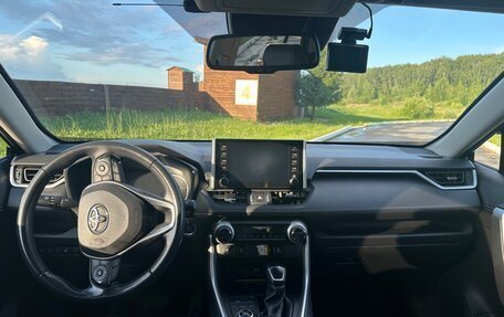 Toyota RAV4, 2020 год, 3 800 000 рублей, 11 фотография
