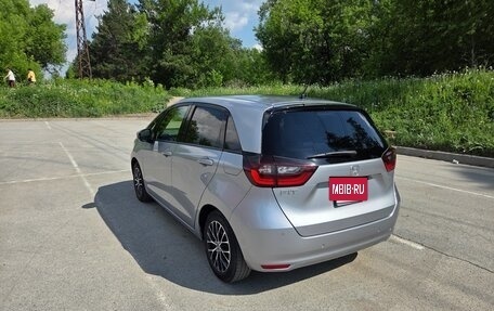 Honda Fit, 2021 год, 1 510 000 рублей, 4 фотография
