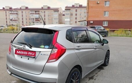 Honda Fit III, 2018 год, 1 100 000 рублей, 3 фотография