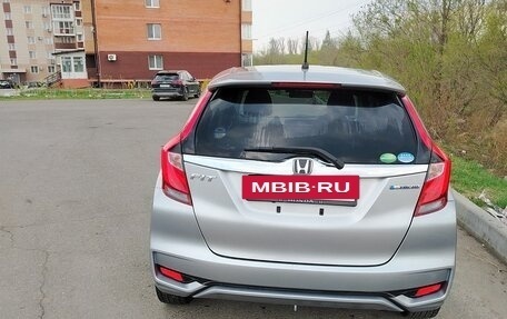 Honda Fit III, 2018 год, 1 100 000 рублей, 2 фотография