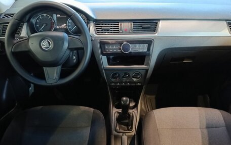 Skoda Rapid I, 2015 год, 999 000 рублей, 10 фотография