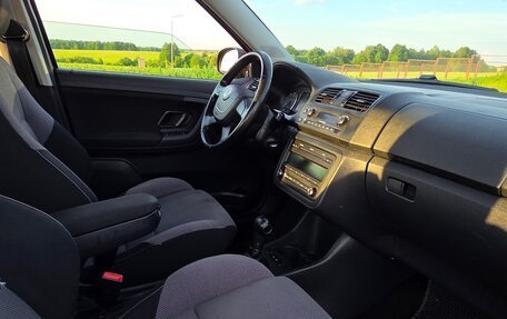 Skoda Fabia II, 2012 год, 680 000 рублей, 4 фотография