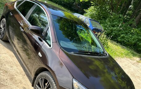 Opel Astra J, 2013 год, 520 000 рублей, 1 фотография