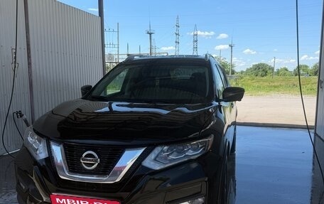 Nissan Rogue II, 2017 год, 2 500 000 рублей, 1 фотография