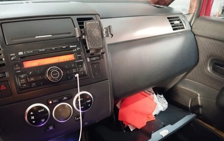 Nissan Tiida, 2011 год, 850 000 рублей, 3 фотография