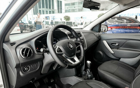 Renault Logan II, 2021 год, 930 000 рублей, 20 фотография