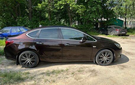 Opel Astra J, 2013 год, 520 000 рублей, 4 фотография