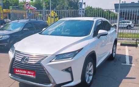 Lexus RX IV рестайлинг, 2017 год, 3 800 000 рублей, 4 фотография