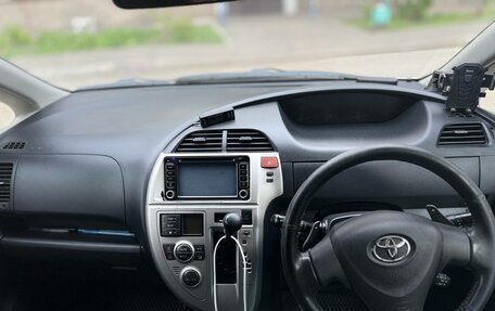 Toyota Ractis II, 2010 год, 600 000 рублей, 5 фотография