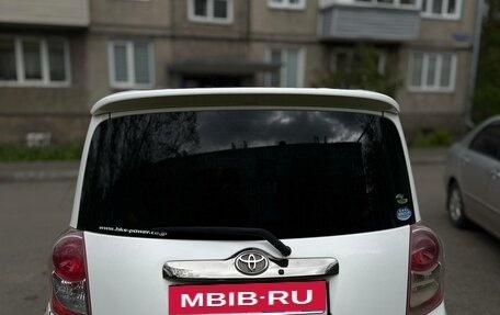 Toyota Ractis II, 2010 год, 600 000 рублей, 2 фотография