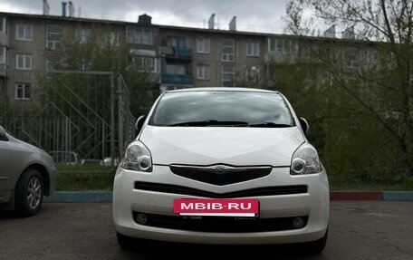 Toyota Ractis II, 2010 год, 600 000 рублей, 4 фотография