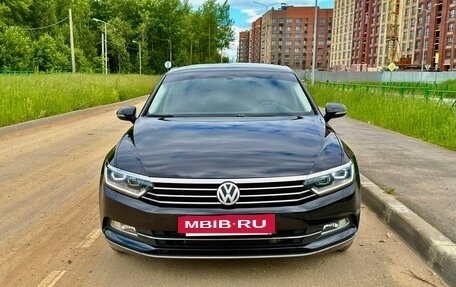 Volkswagen Passat B8 рестайлинг, 2017 год, 1 790 000 рублей, 7 фотография