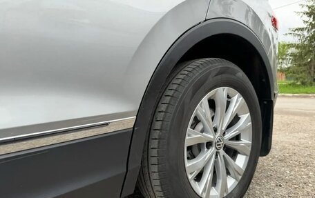 Volkswagen Tiguan II, 2018 год, 3 100 000 рублей, 8 фотография