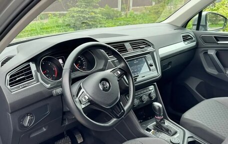 Volkswagen Tiguan II, 2018 год, 3 100 000 рублей, 7 фотография