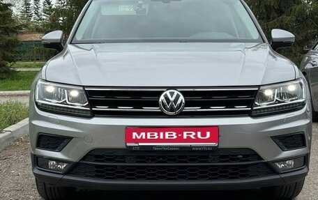 Volkswagen Tiguan II, 2018 год, 3 100 000 рублей, 4 фотография