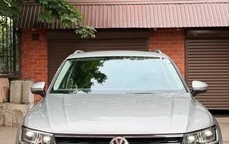 Volkswagen Tiguan II, 2018 год, 3 100 000 рублей, 23 фотография