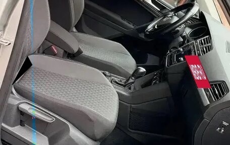 Volkswagen Tiguan II, 2018 год, 3 100 000 рублей, 21 фотография