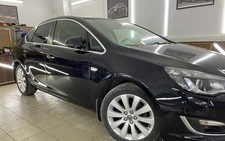 Opel Astra J, 2013 год, 800 000 рублей, 4 фотография