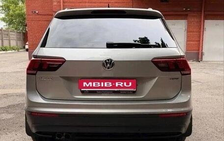 Volkswagen Tiguan II, 2018 год, 3 100 000 рублей, 28 фотография
