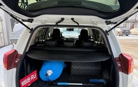 Toyota RAV4, 2015 год, 2 650 000 рублей, 7 фотография