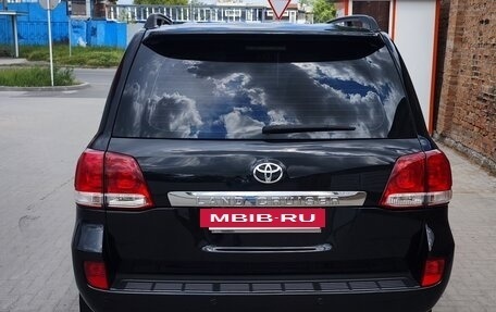 Toyota Land Cruiser 200, 2008 год, 3 370 000 рублей, 30 фотография