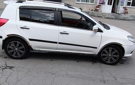 Geely MK Cross I, 2013 год, 175 000 рублей, 5 фотография