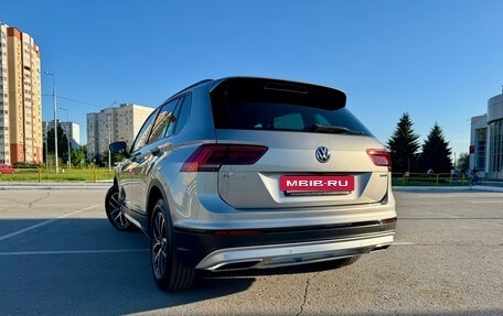 Volkswagen Tiguan II, 2019 год, 2 950 000 рублей, 3 фотография