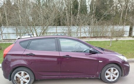 Hyundai Solaris II рестайлинг, 2012 год, 500 000 рублей, 6 фотография