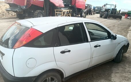 Ford Focus IV, 2002 год, 260 000 рублей, 2 фотография