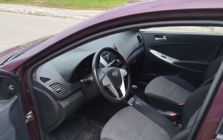 Hyundai Solaris II рестайлинг, 2012 год, 500 000 рублей, 10 фотография