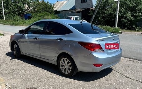 Hyundai Solaris II рестайлинг, 2012 год, 615 000 рублей, 2 фотография