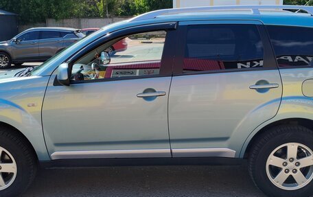 Mitsubishi Outlander III рестайлинг 3, 2008 год, 1 099 999 рублей, 4 фотография