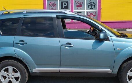 Mitsubishi Outlander III рестайлинг 3, 2008 год, 1 099 999 рублей, 3 фотография