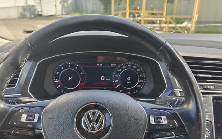 Volkswagen Tiguan II, 2017 год, 2 400 000 рублей, 5 фотография