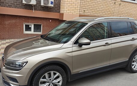 Volkswagen Tiguan II, 2017 год, 2 400 000 рублей, 8 фотография