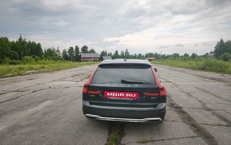 Volvo V90 Cross Country I рестайлинг, 2018 год, 3 200 000 рублей, 5 фотография