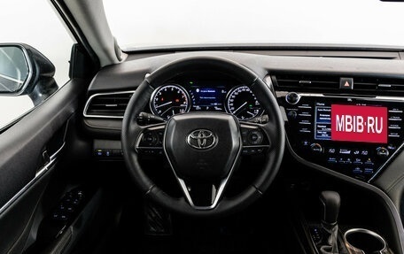 Toyota Camry, 2019 год, 2 549 000 рублей, 15 фотография